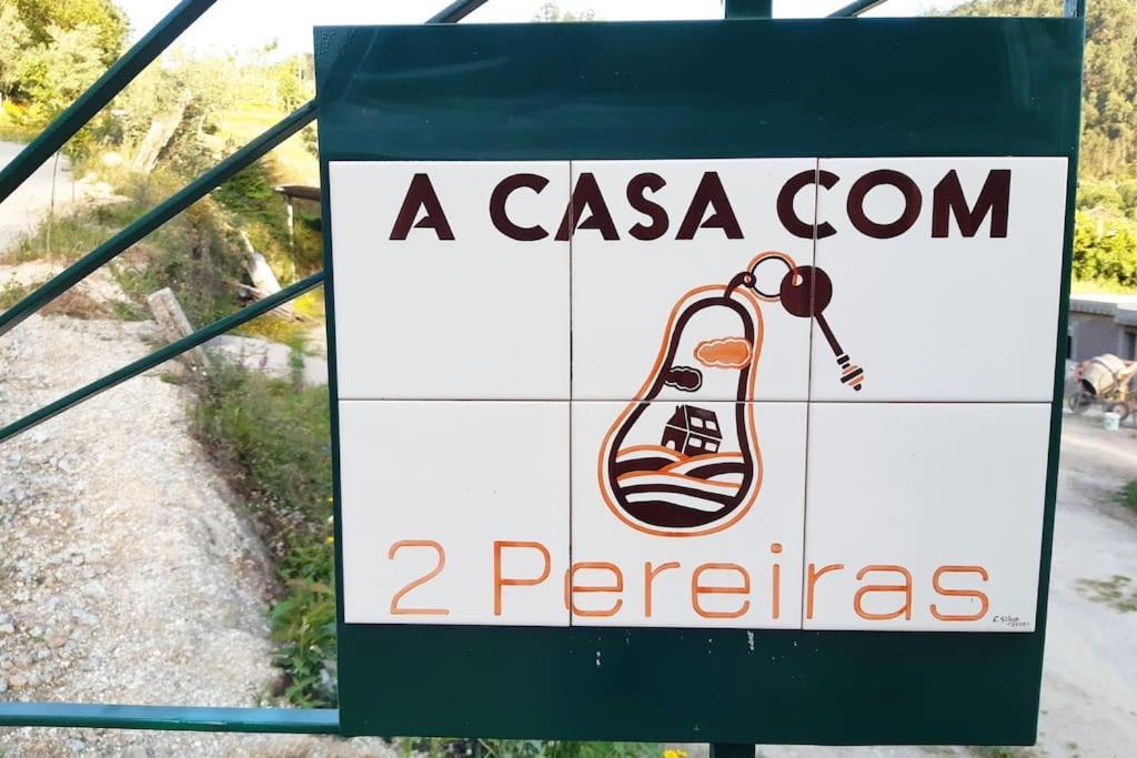A Casa Com 2 Pereiras Bed & Breakfast Terras de Bouro Dış mekan fotoğraf
