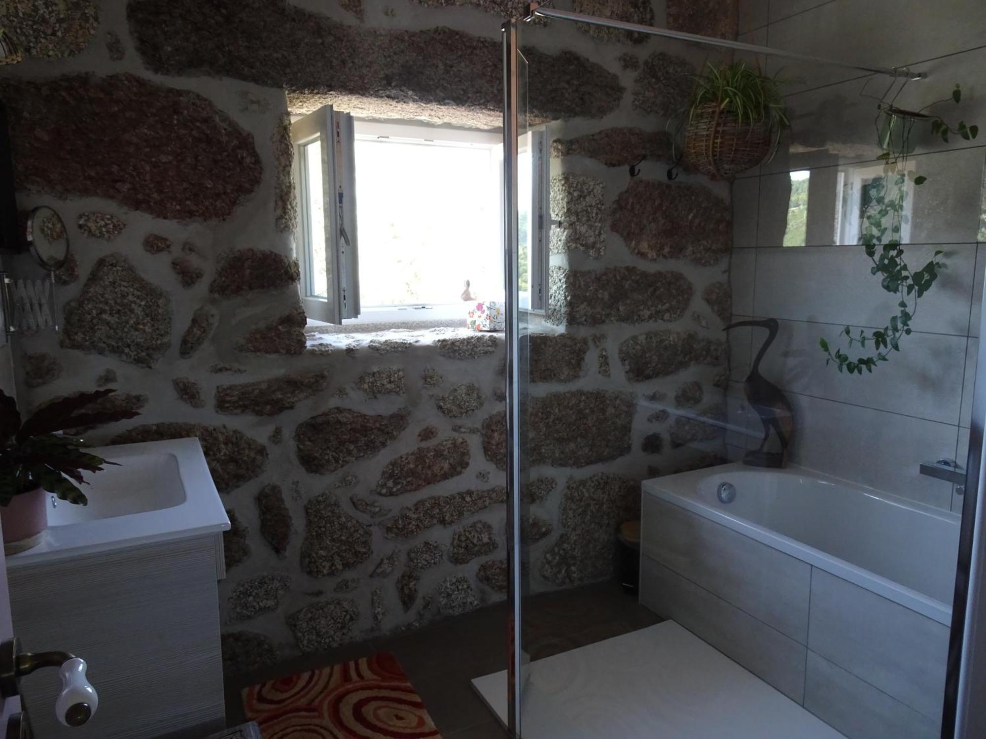 A Casa Com 2 Pereiras Bed & Breakfast Terras de Bouro Dış mekan fotoğraf