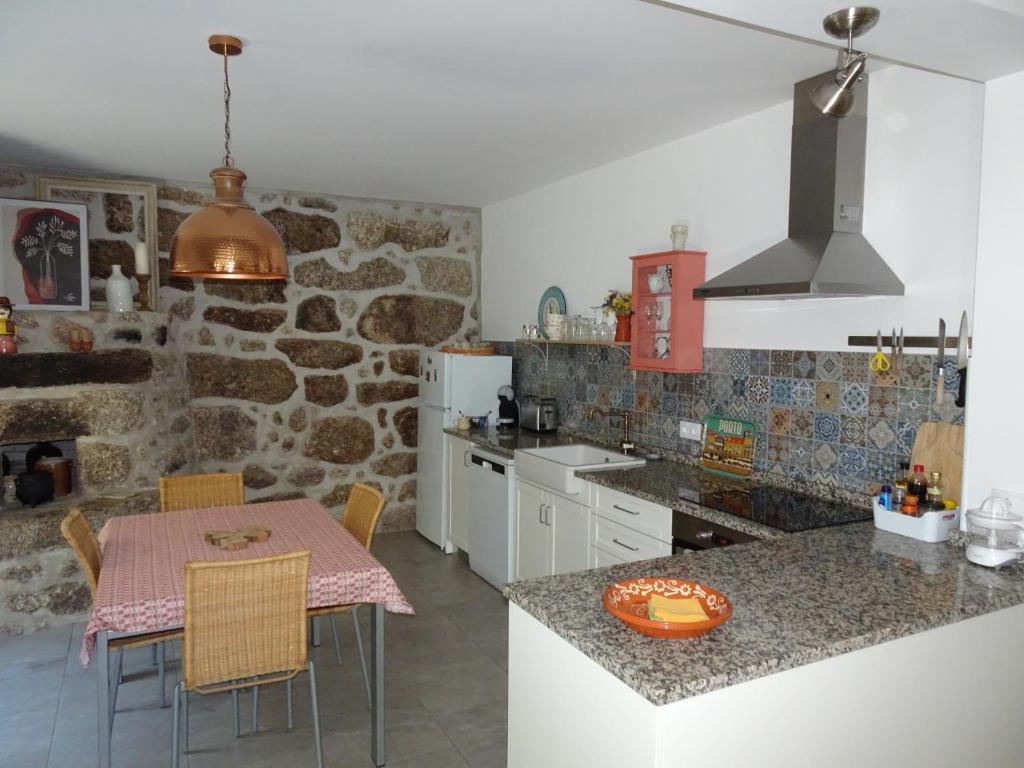 A Casa Com 2 Pereiras Bed & Breakfast Terras de Bouro Dış mekan fotoğraf